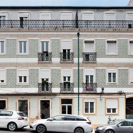 Lusiadas With Private Bathroom 3* ליסבון